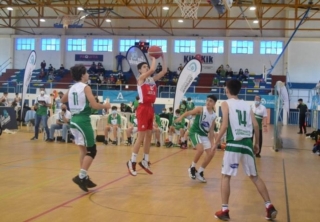 Día 1. Los mejores equipos infantiles de Andalucía se divierten en La Línea.
